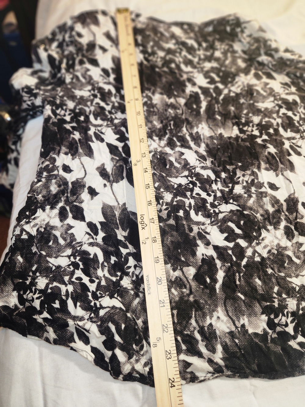 Chico's Black and White Botanical Print Blouse M